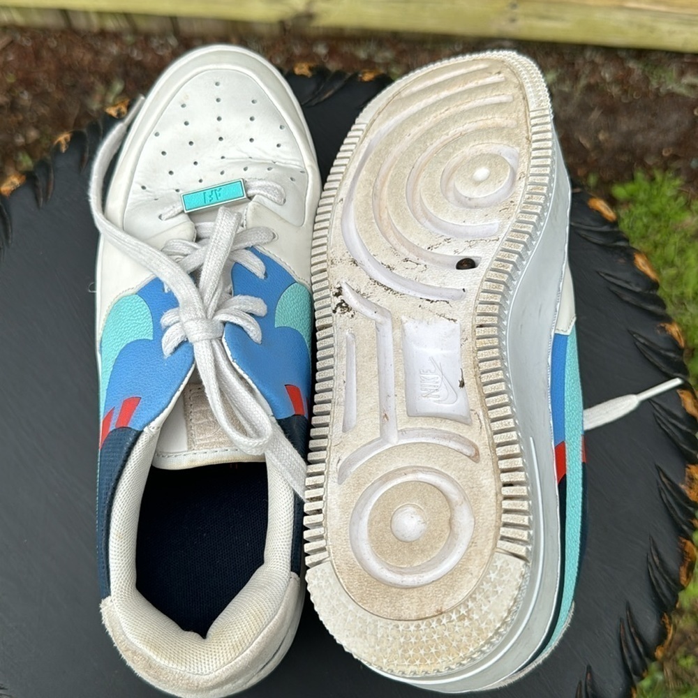 Nike Air Force 1 Sage Low 'Platinum Tint, size 7 - Picture 7 of 8